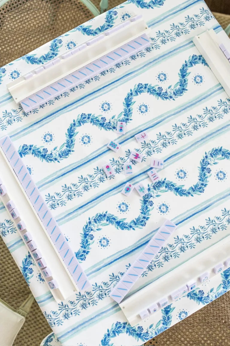 Boxwood Garden - Delft Blue Scalloped Tablecloth, 53x53