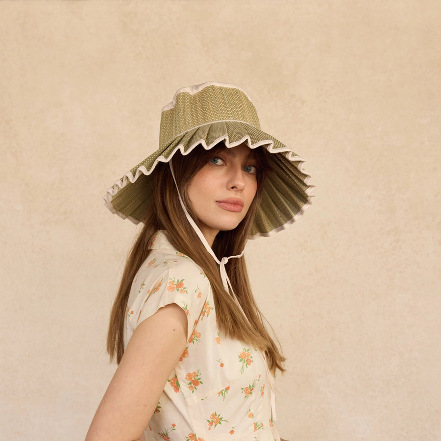 Lorna Murray Front Row Capri Hat, Maxi, MED