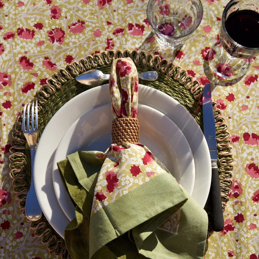 French Tablecloth Meadows Red & Green