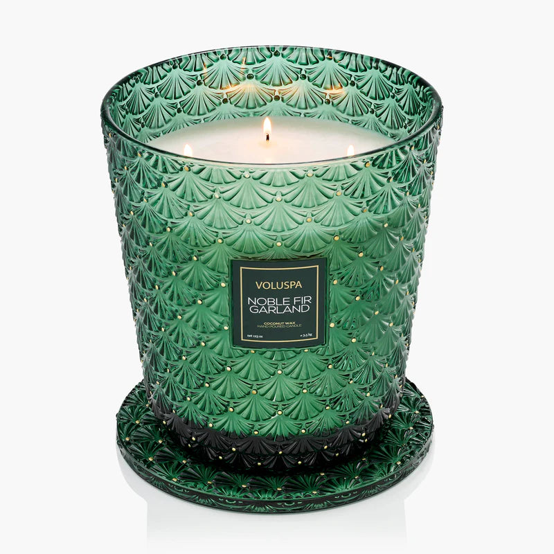 Voluspa Noble Fir Garland, 5 Wick Hearth Candle