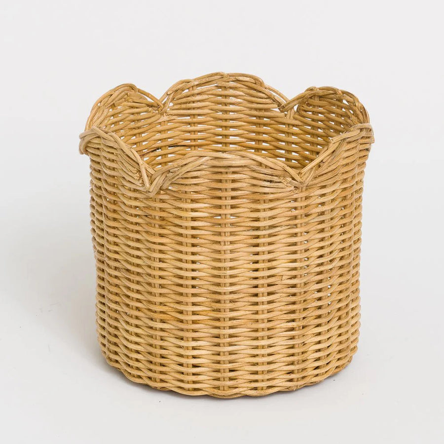 Natural Wicker Scalloped Container